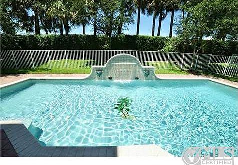 4th image of 8437 Butler Greenwood Dr