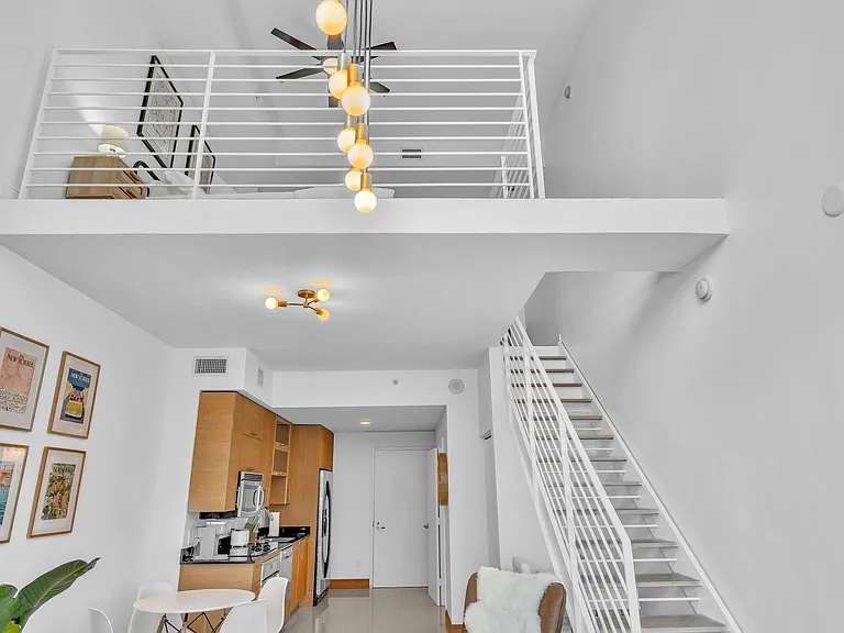 60 SW 13th St #1810 — Photo 12