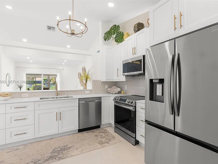 15465 Lake Magnolia Pl — Photo 18