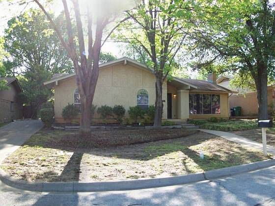 1st image of 2319 Jacqueline Dr