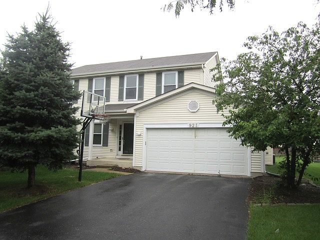 1st image of 925 Shoreline Dr