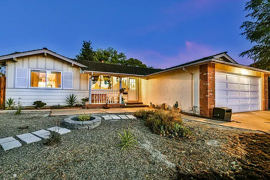 1331 Oregon Dr photo 1