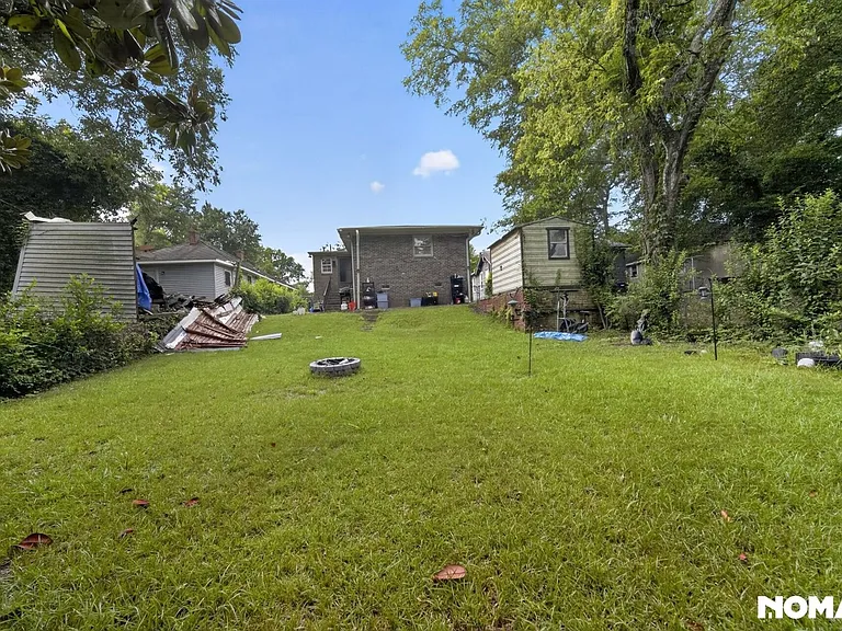 2205 Willard St — Photo 8