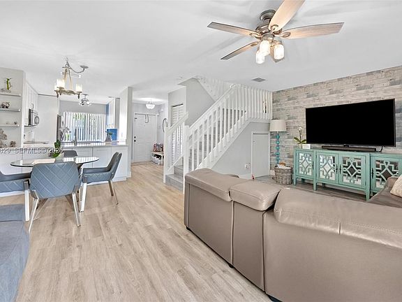 2nd image of 749 NW 208th Way