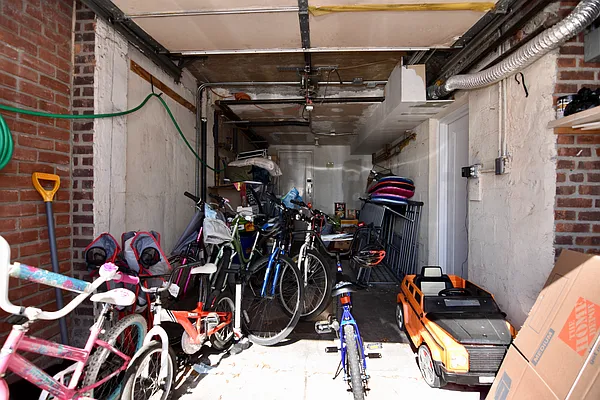 Rented by Bohemia Realty Group | media 12