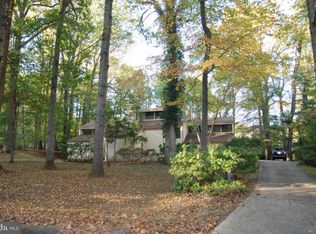 11021 Picasso Ln, Rockville, MD 20854