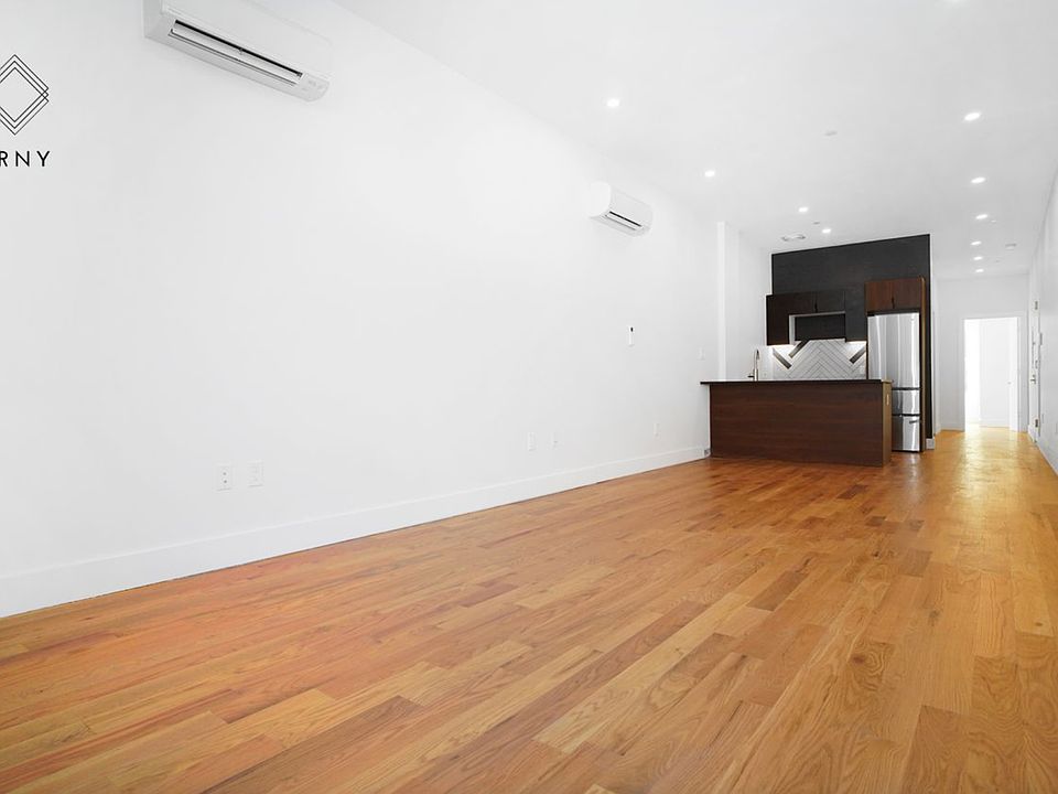 2nd image of 1076 Rogers Ave #1C