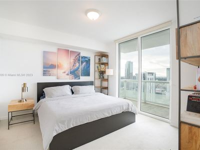 50 Biscayne Bl #4205, Miami Beach, FL, 33132