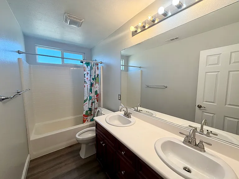 37121 Edgemont Dr — Photo 55
