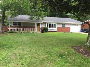 402 Alpine Village Dr, Monroeville, PA