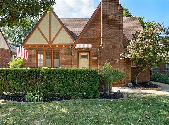 4th image of 1616 S Evanston Ave