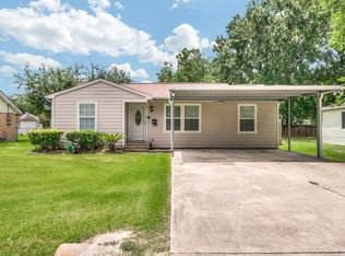 7410 Valeda Dr, Deer Park, TX 77536