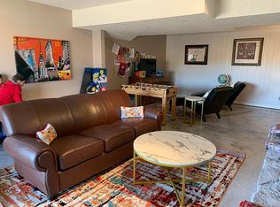 202 Hillcrest Dr, Selah, WA 98942