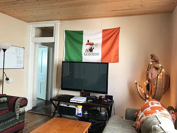 4th image of 1625 Forest Ave #1