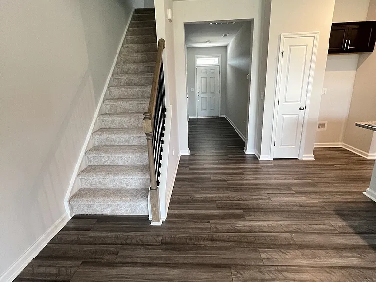 1090 Gemma Dr — Photo 10