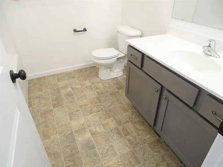 5 Broken Arrow Dr — Photo 8