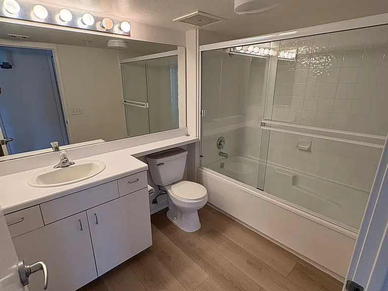 3004 6th Ave #7 — Photo 13