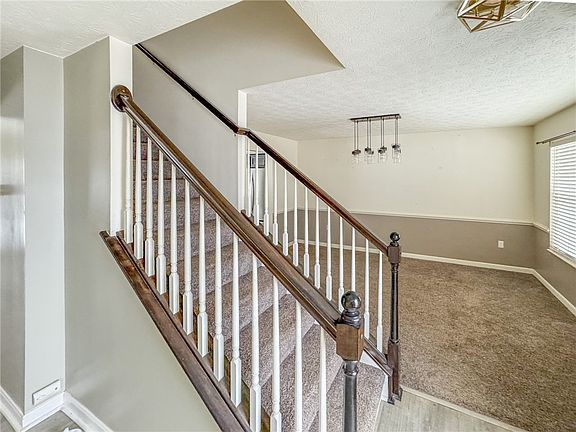 3rd image of 1021 Livorno Dr