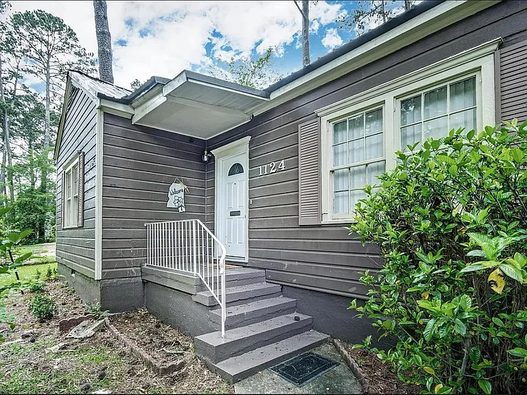 1124 Martingale Rd — Photo 22
