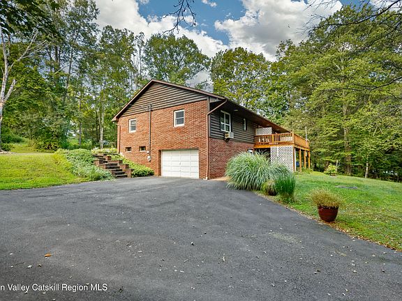 5th image of 44 Dogwood Drive