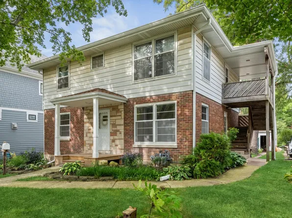215 N Mill St, Naperville, IL 60540