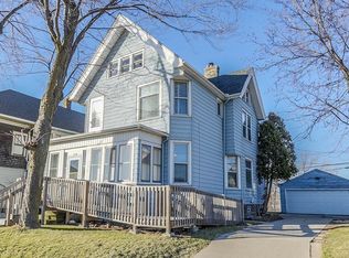 4532 W Wells St, Milwaukee, WI 53208