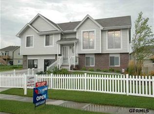9210 S 168th, Omaha, NE 68136