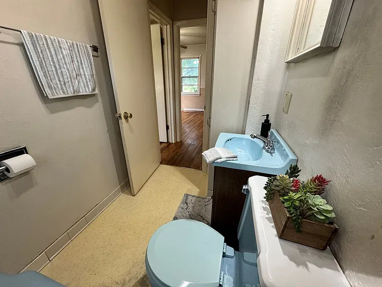 100 Norfolk Rd — Photo 25