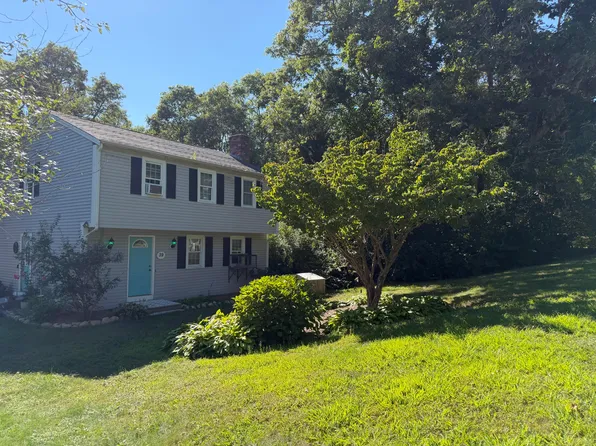 39 Warwick Way, Mashpee, MA 02649