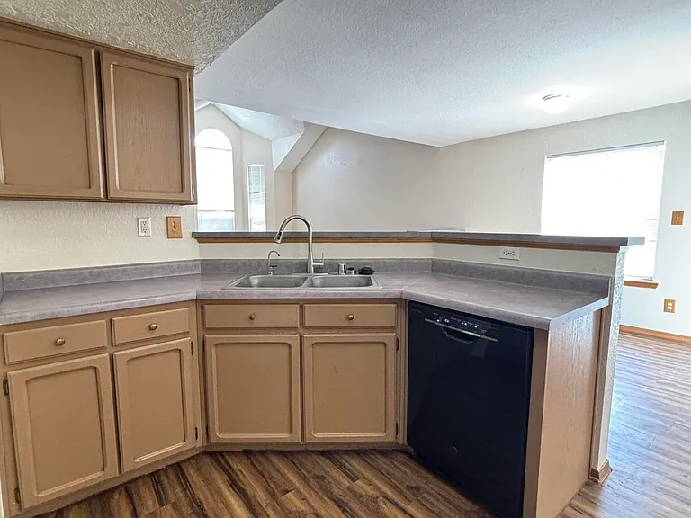 7440 Luz De Lumbre Ave — Photo 7