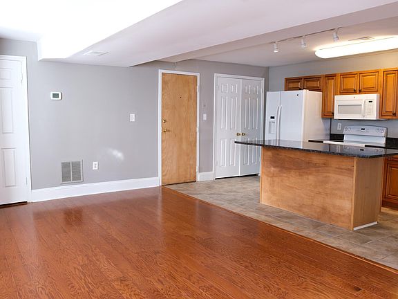 5th image of 1300 Saint Paul St APT 2