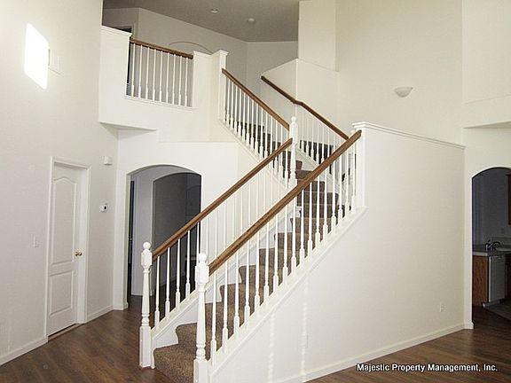 3rd image of 4031 Black Butte Cir