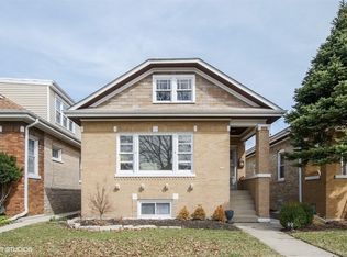 6120 W Waveland Ave, Chicago, IL 60634