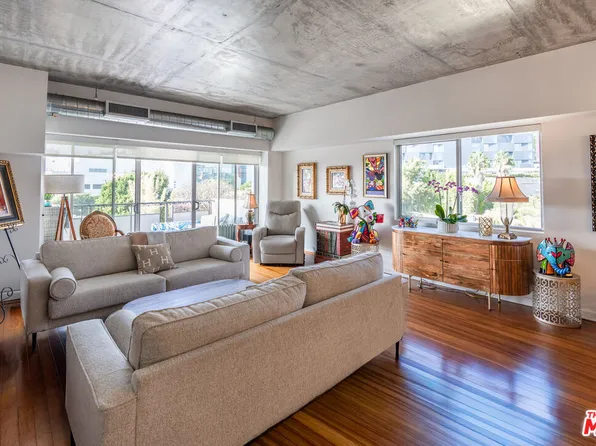 1155 N La Cienega Blvd APT 814, West Hollywood, CA 90069