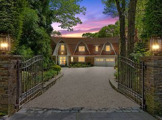 1010 Seven Ponds Towd Rd, Southampton, NY 11968