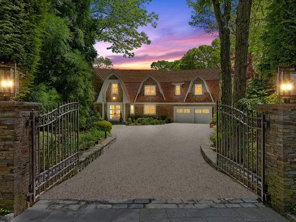 1010 Seven Ponds Towd Rd, Southampton, NY 11968