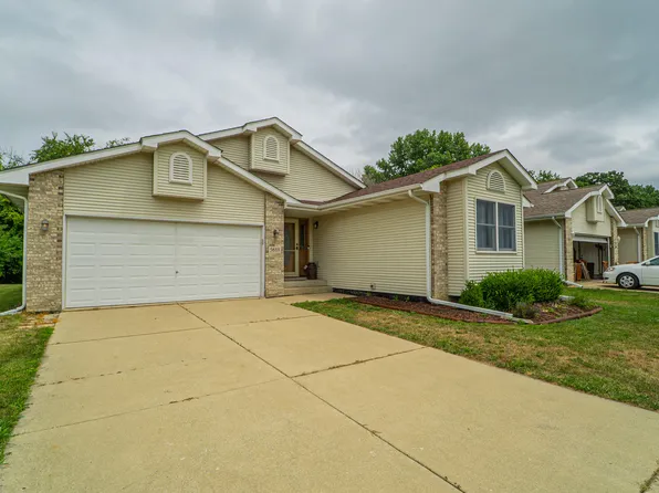 5688 Ardmore Ave, Portage, IN 46368