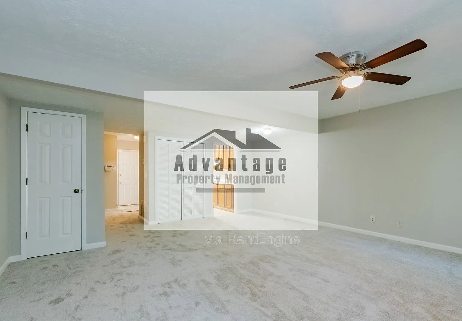 2 bed, 2.5 bath, 1218 sqft, $1,300 — Photo 4