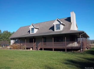 5868 S Lovejoy Rd, Perry, MI 48872