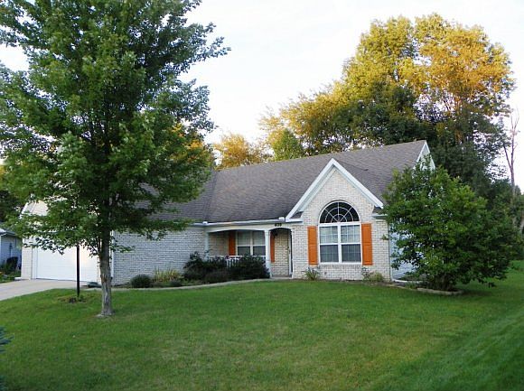 1st image of 409 Winding Brook Dr