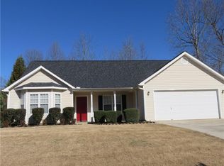 6221 N Star Dr, Flowery Branch, GA 30542