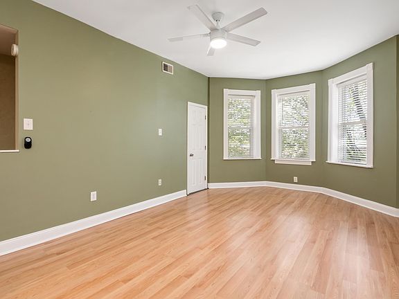 2nd image of 4553-4555 Swan Ave