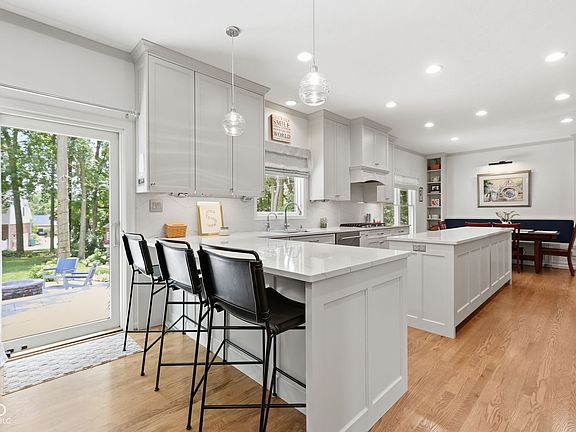 5th image of 2127 Corsican Cir