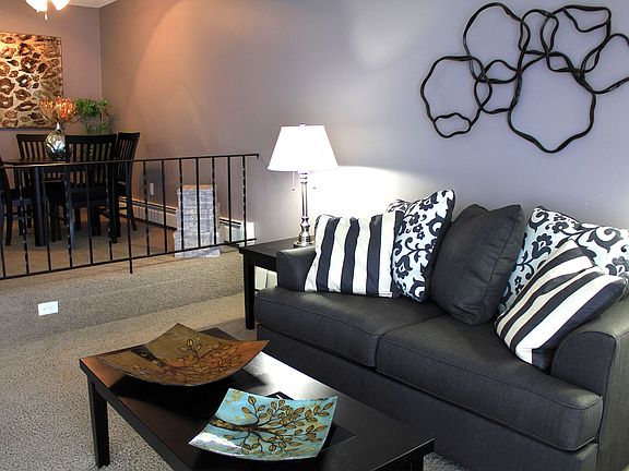 Rosedale Apartments ; Living Room