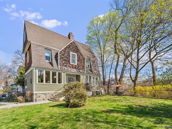 25 Merriam Avenue, Bronxville, NY 10708