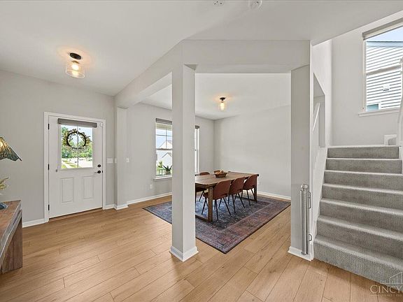 4th image of 5186 Center View Dr