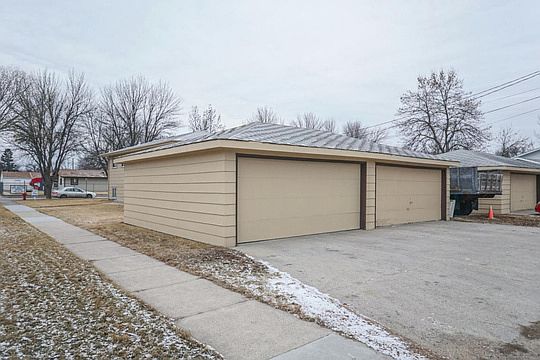 2nd image of 801 27th St N