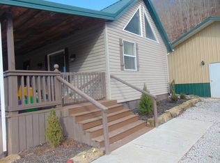 238 Stutler Rd, Reedy, WV 25270