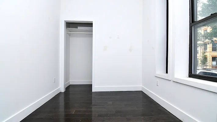 Rented by Compass | media 17