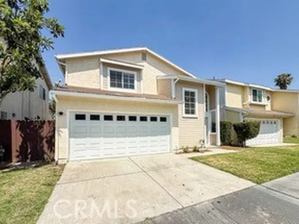 11560 Honeyglen Rd, Pacoima, CA 91331